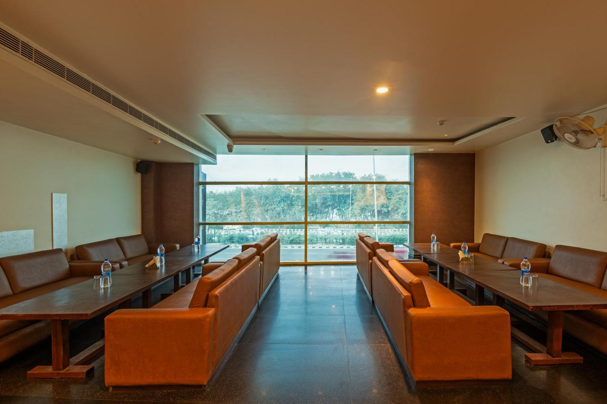 Hotel Transit International- Aerocity Delhi Airport New Delhi Luaran gambar